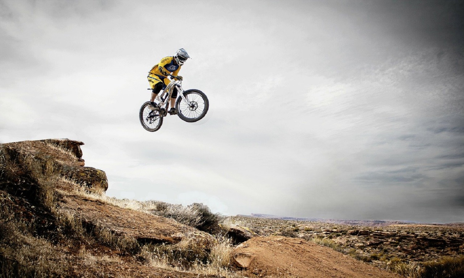 6 Benefits of Mountain Biking That Everyone Needs to Know